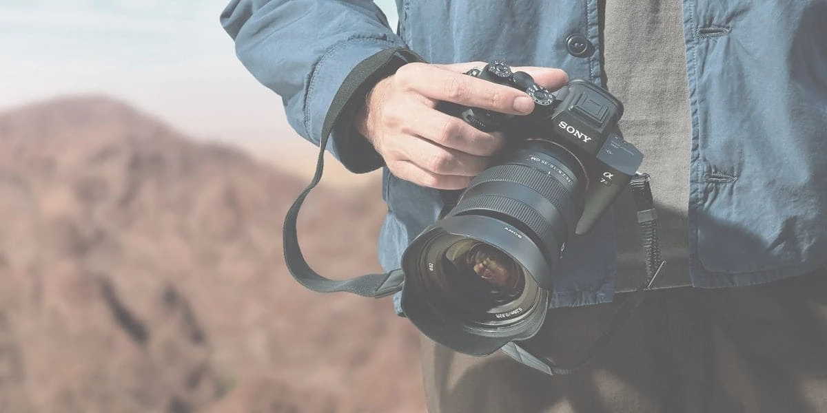 best-cameras-for-outdoor-photography-Sony-A7R