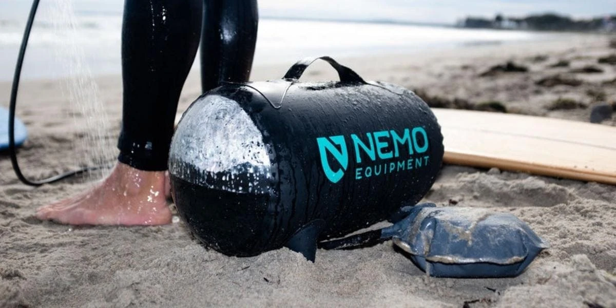 best-camping-showers-Nemo-Helio-Portable