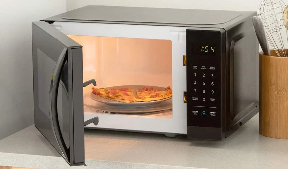 best-microwaves-AmazonBasics-Microwave