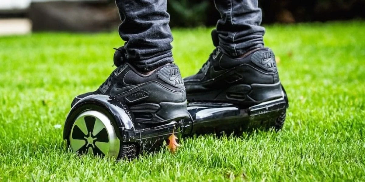 hoverboard-on-grass