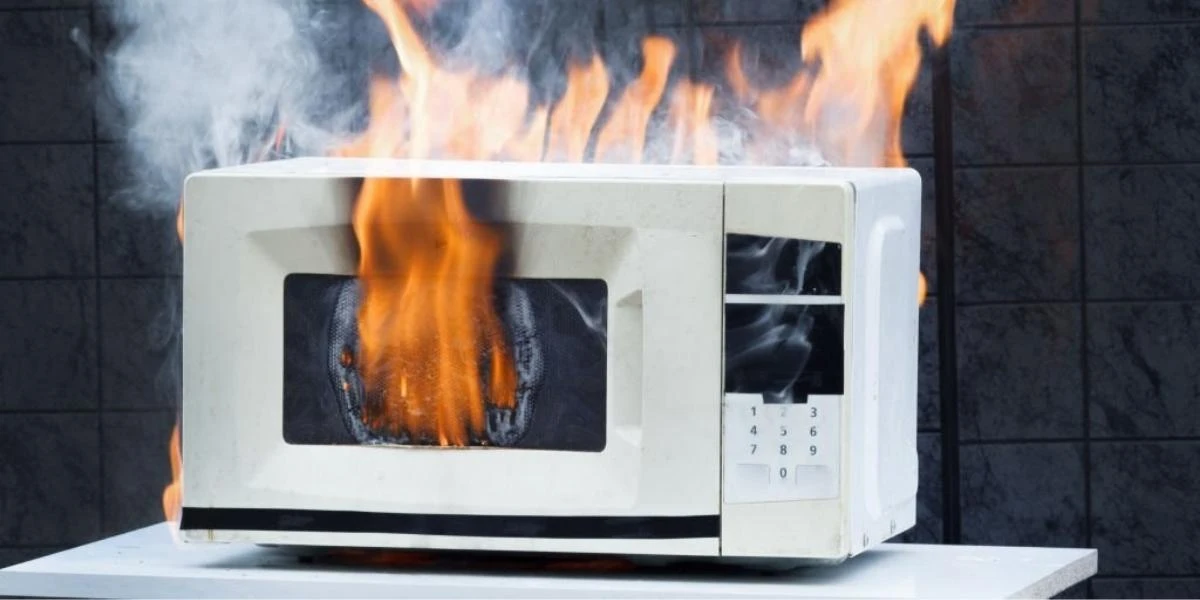 microwave-fire-Causes-Microwave