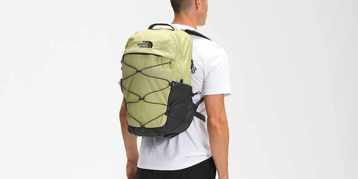 travel-accessories-for-men-The-North-Face